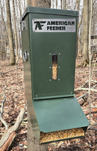 Load image into Gallery viewer, **NEW** AMERICAN FEEDER GRAVITY FEEDER 80# GF-80
